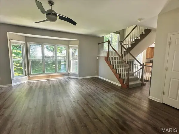 7377 Little Oaks DR, O'fallon, MO 63368