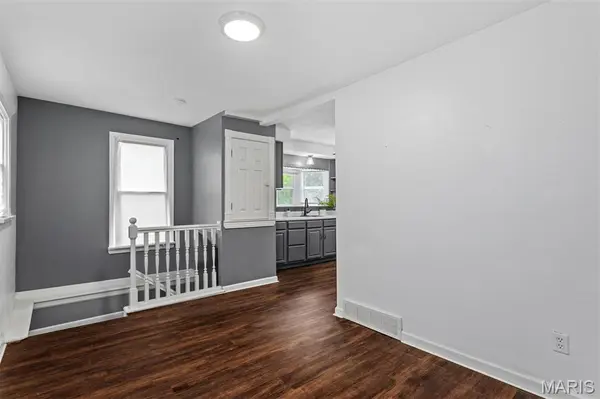 10532 Decker AVE, St Louis, MO 63114