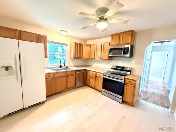 406 S Warfel ST, Salem, MO 65560