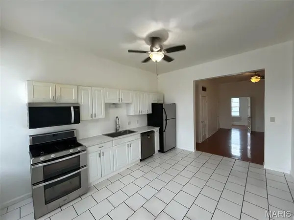 3342 Iowa AVE, St Louis, MO 63118