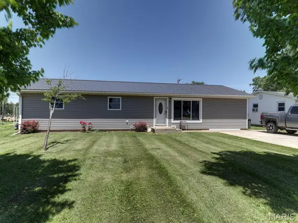 930 W Cedar Street, Kahoka, MO 63445