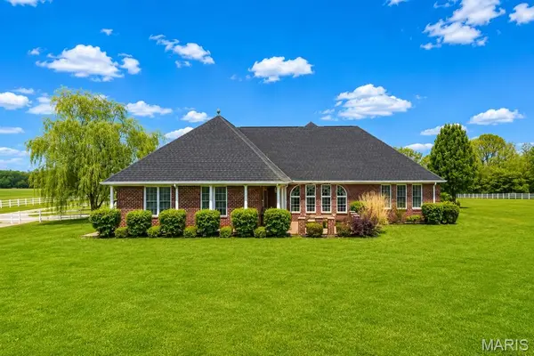 11447 Highway D, Dixon, MO 65459