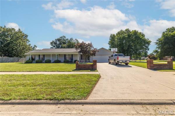 212 Foust DR, Sikeston, MO 63801