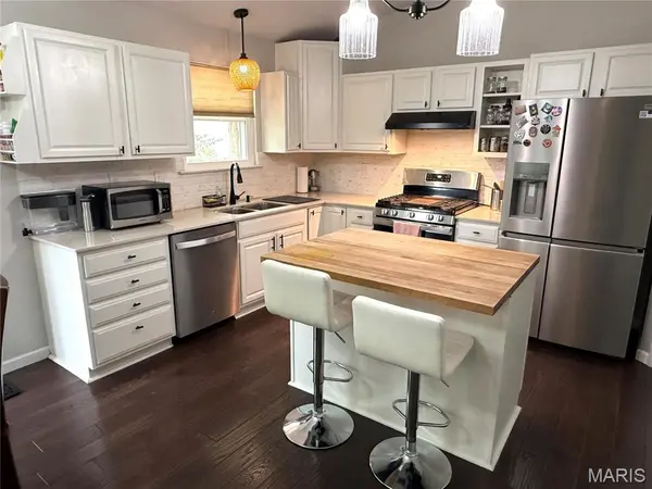 174 Stage Coach Landing DR, O'fallon, MO 63376