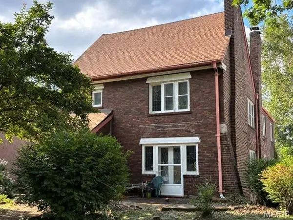 7729 Delmar BLVD, University City, MO 63130