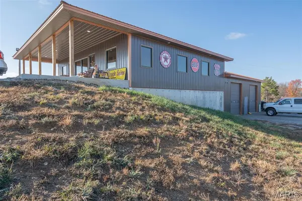 140 W Outer Rd., Poplar Bluff, MO 63901