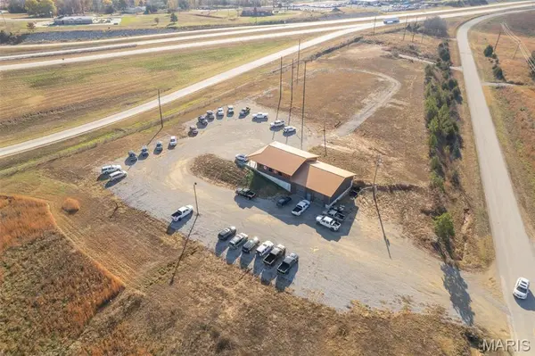 140 W Outer Rd., Poplar Bluff, MO 63901
