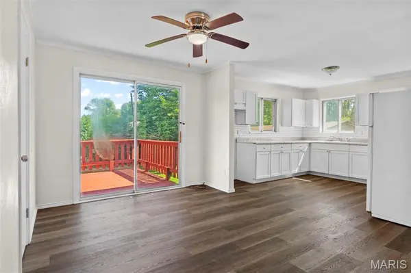 9123 Summit DR, Fairview Heights, IL 62208