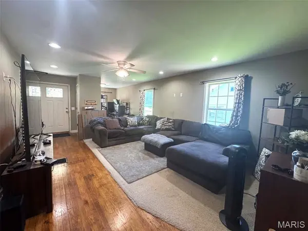 627 Pine ST, Hannibal, MO 63401