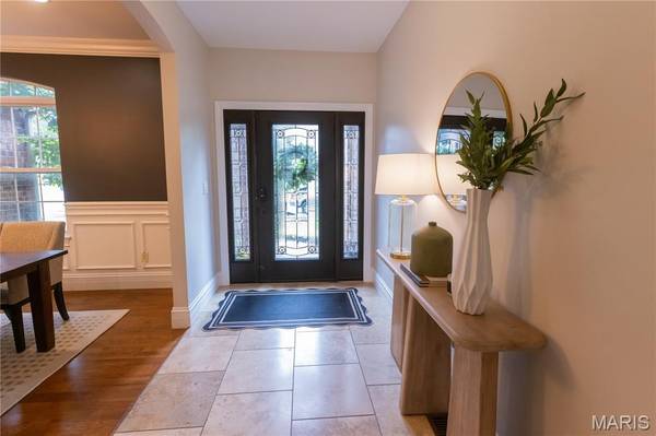 220 Woodcliffe Place DR, Chesterfield, MO 63005