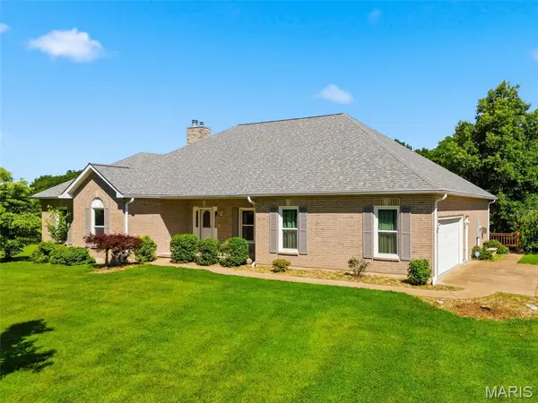 310 Morgan Meadows LN, Eolia, MO 63344