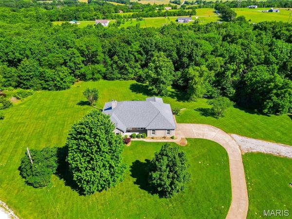310 Morgan Meadows LN, Eolia, MO 63344