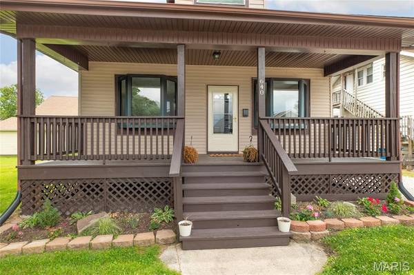 640 E Ferguson AVE, Wood River, IL 62095