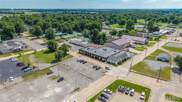 205 S New Madrid ST, Sikeston, MO 63801