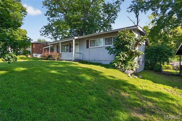 1723 Keelen DR, St Louis, MO 63136