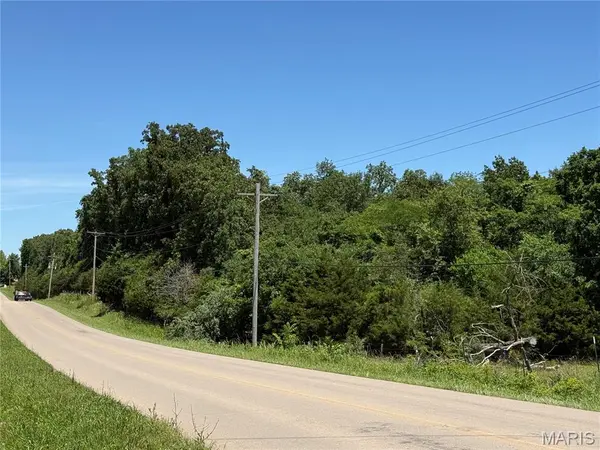 2 Flat River RD, Farmington, MO 63640