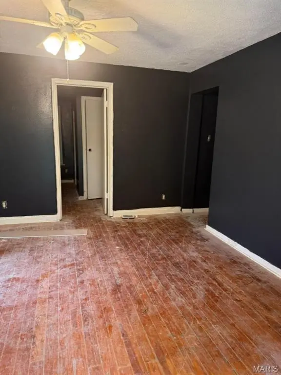 10105 Imperial DR, Unincorporated, MO 63136