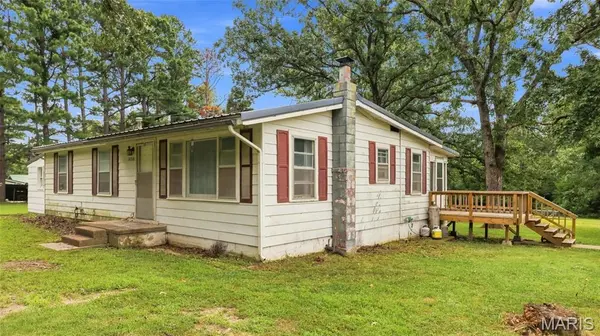 18906 County Road 1140, St James, MO 65559