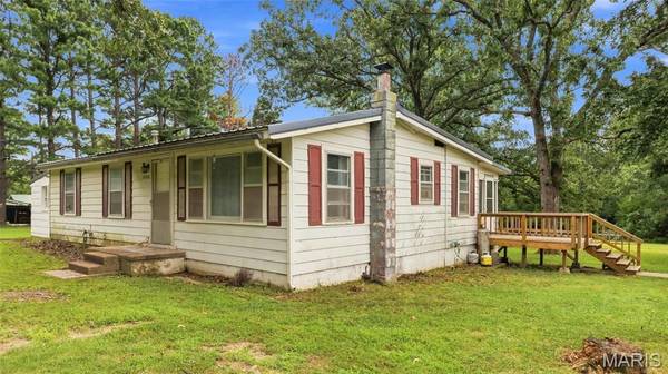 18906 County Road 1140, St James, MO 65559
