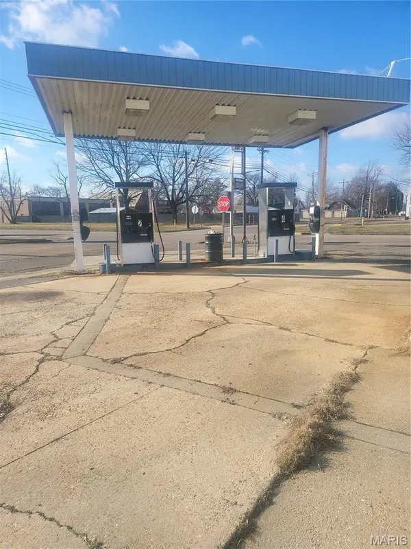 133 W Malone AVE, Sikeston, MO 63801