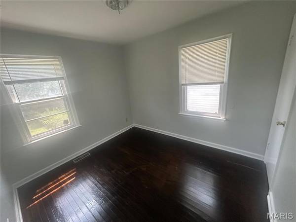 7100 Beulah AVE, St Louis, MO 63136