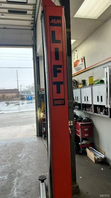 700 S Illinois ST, Belleville, IL 62220
