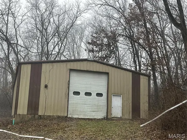 58079 Dow Trail, Hannibal, MO 63401