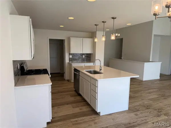 2040 Central Park Drive DR, Troy, MO 63379