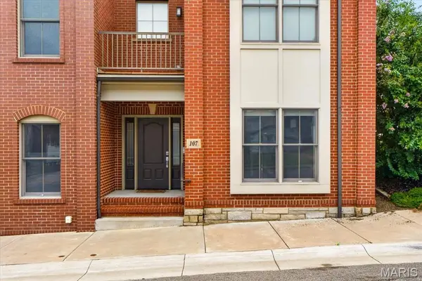 107 E Main ST, Washington, MO 63090