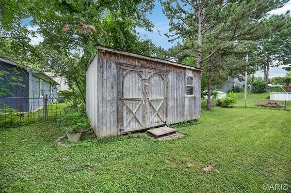 15420 Talbot LN, St Robert, MO 65584