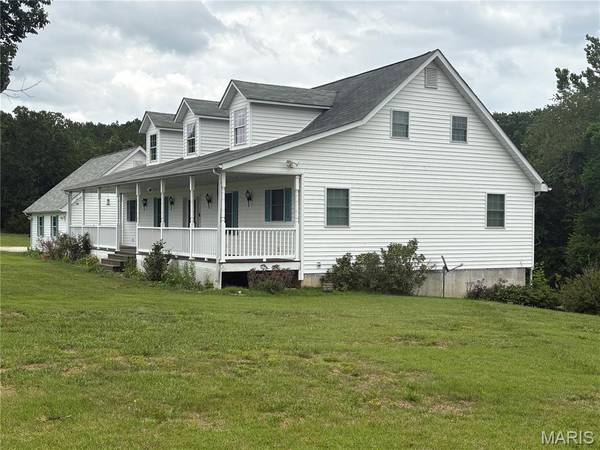 23458 E Highway 32, Boss, MO 65440