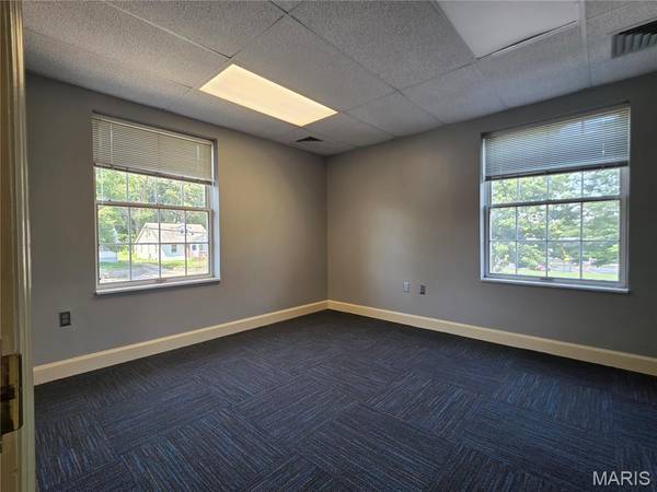 2027 Broadway ST, Cape Girardeau, MO 63701