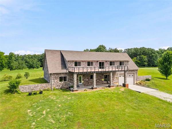 24613 Shady Oak PL, Perry, MO 63462
