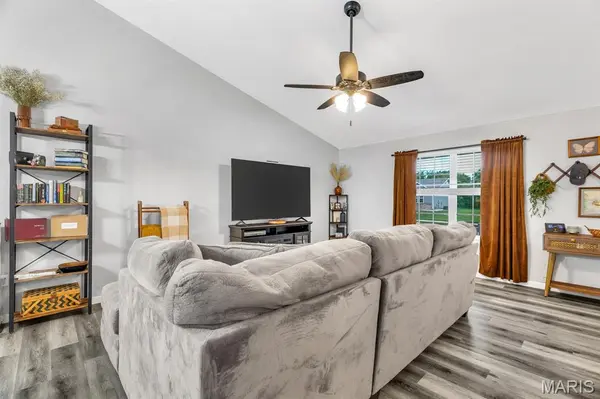 3548 Cardinal Crossing BLVD, Granite City, IL 62040