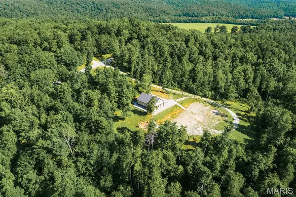7067 Hwy C, Fredericktown, MO 63645