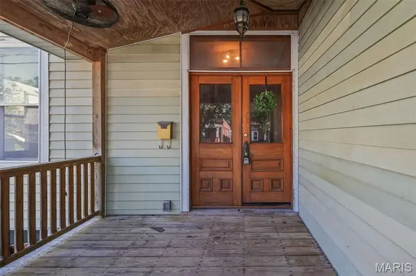 407 E 9th ST, Alton, IL 62002