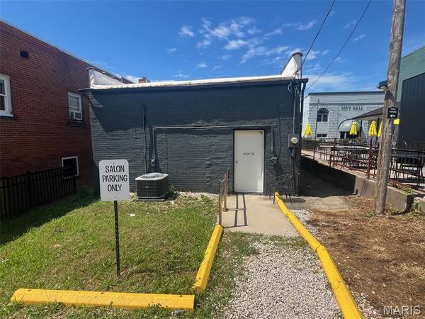 126 E High ST, Potosi, MO 63664