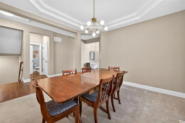 142 Tuscany Trace DR, St Charles, MO 63303