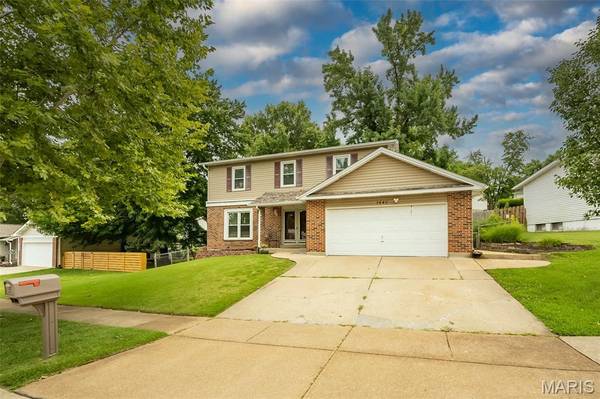 1440 Glenlea DR, Maryland Heights, MO 63043