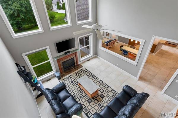 335 Summit RD, Fenton, MO 63026