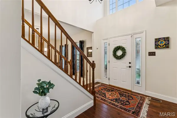 510 Quarterhorse TRL, St Peters, MO 63376