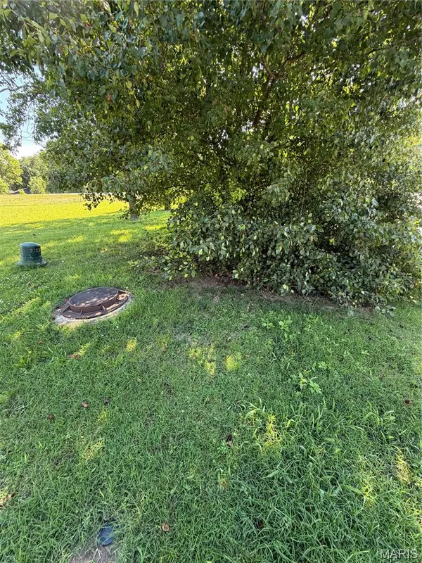 5501 Echo Valley DR, House Springs, MO 63051