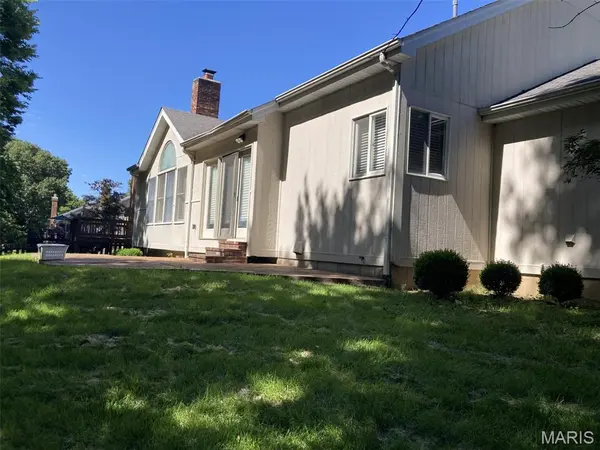 471 Saint Thomas Isle LN, Wildwood, MO 63040