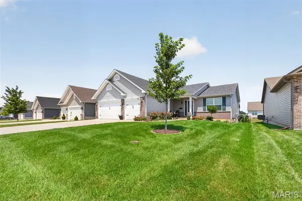2009 White Branch DR, St Paul, MO 63366