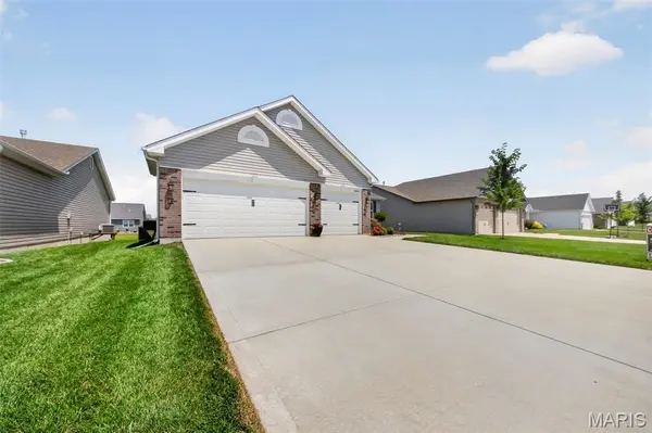 2009 White Branch DR, St Paul, MO 63366