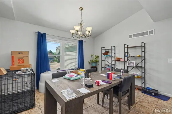 227 Highland Meadows DR, Wentzville, MO 63385