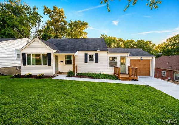523 N Clay AVE, Ferguson, MO 63135