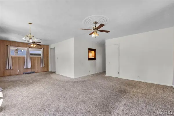 2400 Albert Rasche DR, Cape Girardeau, MO 63701