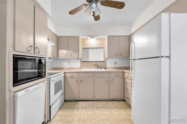 2400 Albert Rasche DR, Cape Girardeau, MO 63701