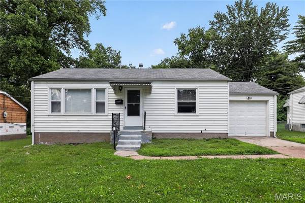 1053 Gabriel DR, St Louis, MO 63137